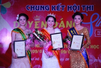 Hoa khôi “Duyên dáng sinh viên Đại Việt” năm 2015