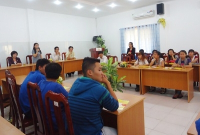 Đoàn viên HS phường Tam Bình tham quan môi trường học tập của trường TC Đại Việt Tp. HCM