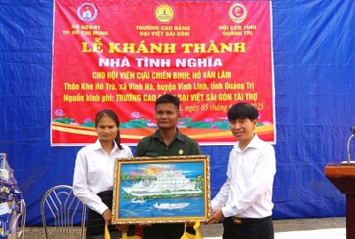 LỄ KHÁNH THÀNH NHÀ TÌNH NGHĨA CHO CỰU CHIẾN BINH HỒ VĂN LÂM