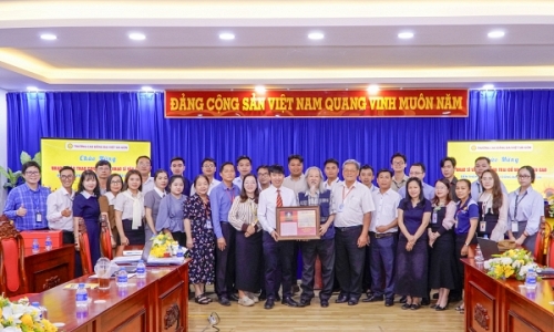 GIAO LƯU ĐẶC BIỆT – KẾT NỐI ÂM NHẠC & LỊCH SỬ NHÂN KỶ NIỆM 51 NĂM NGÀY GIẢI PHÓNG MIỀN NAM