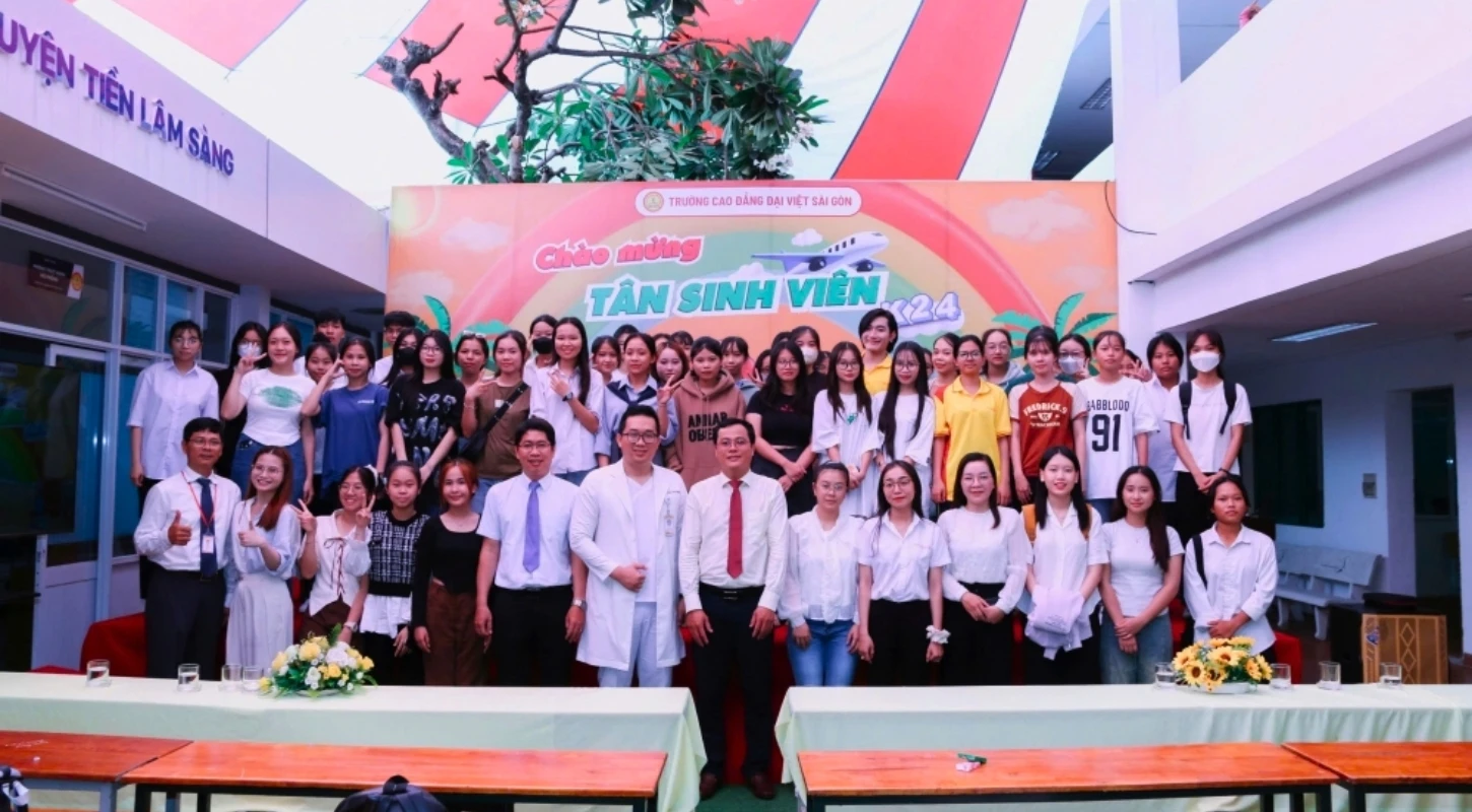 Hân Hoan Chào Đón Năm Học Mới 2024 - Lễ Khai Giảng Và Chào Đón Tân Sinh Viên K24 | Trường Trung Cấp Đại Việt Tp. Hồ Chí Minh