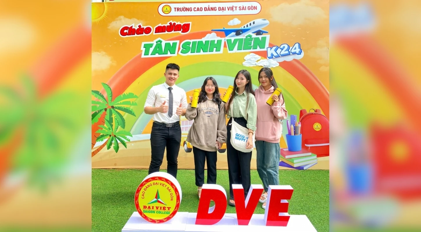 Hành Trình Mới Cùng Nhau Vươn Tới Thành Công – Chào Đón Tân Sinh Viên Nhập Học Đợt 7 Năm 2024 | Trường Trung Cấp Đại Việt Tp. Hồ Chí Minh