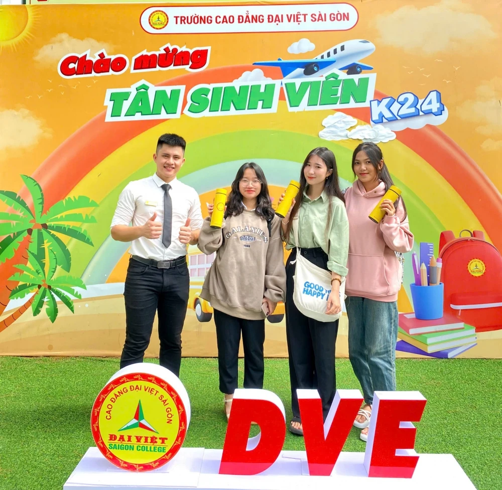 Hành Trình Mới Cùng Nhau Vươn Tới Thành Công | Chào Đón Tân Sinh Viên Đợt 7 Năm 2024