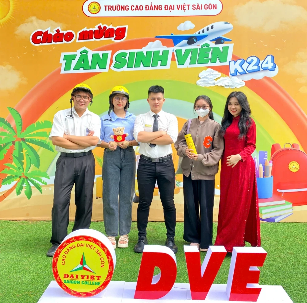 Hành Trình Mới Cùng Nhau Vươn Tới Thành Công | Chào Đón Tân Sinh Viên Đợt 7 Năm 2024