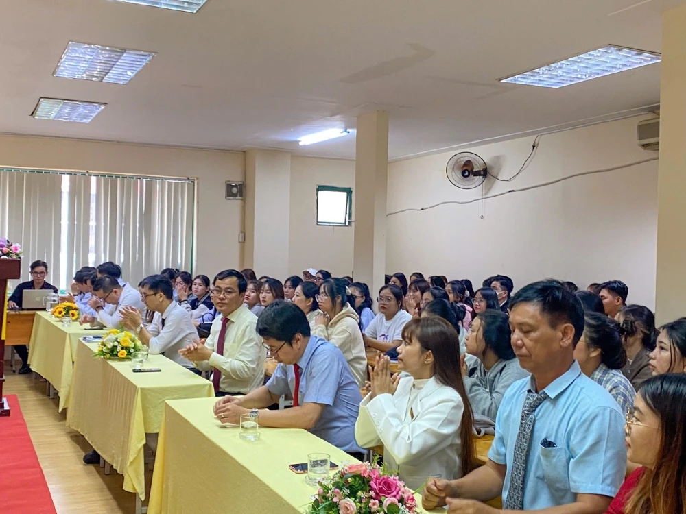Hành Trình Mới Cùng Nhau Vươn Tới Thành Công | Chào Đón Tân Sinh Viên Đợt 7 Năm 2024