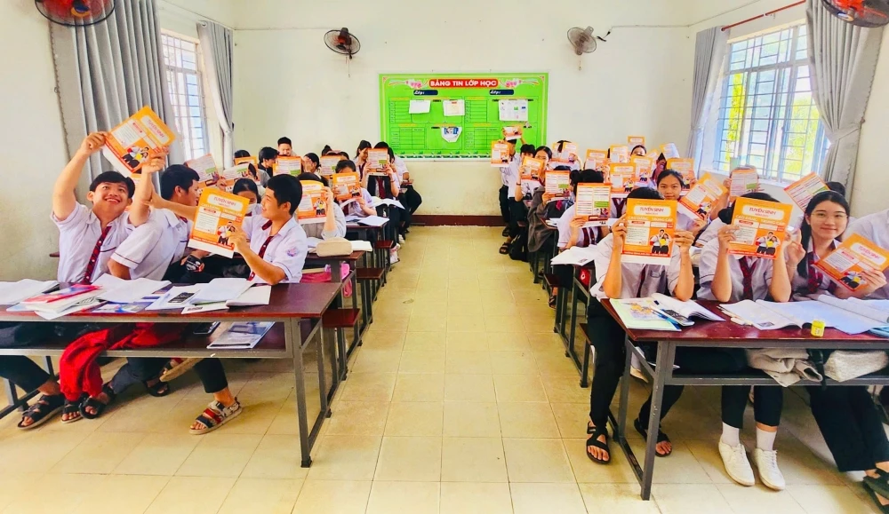 Trường Cao đẳng Đại Việt Sài Gòn Tư Vấn Tuyển Sinh 2025 Tại Đồng Nai | Tiếp Lửa Ước Mơ