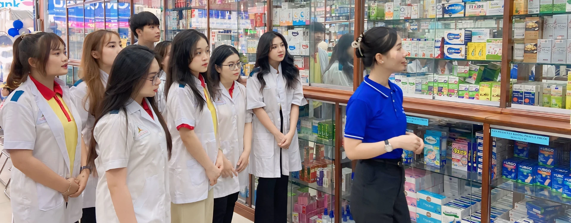 Cơ hội nghề nghiệp sinh viên Khoa Y Dược