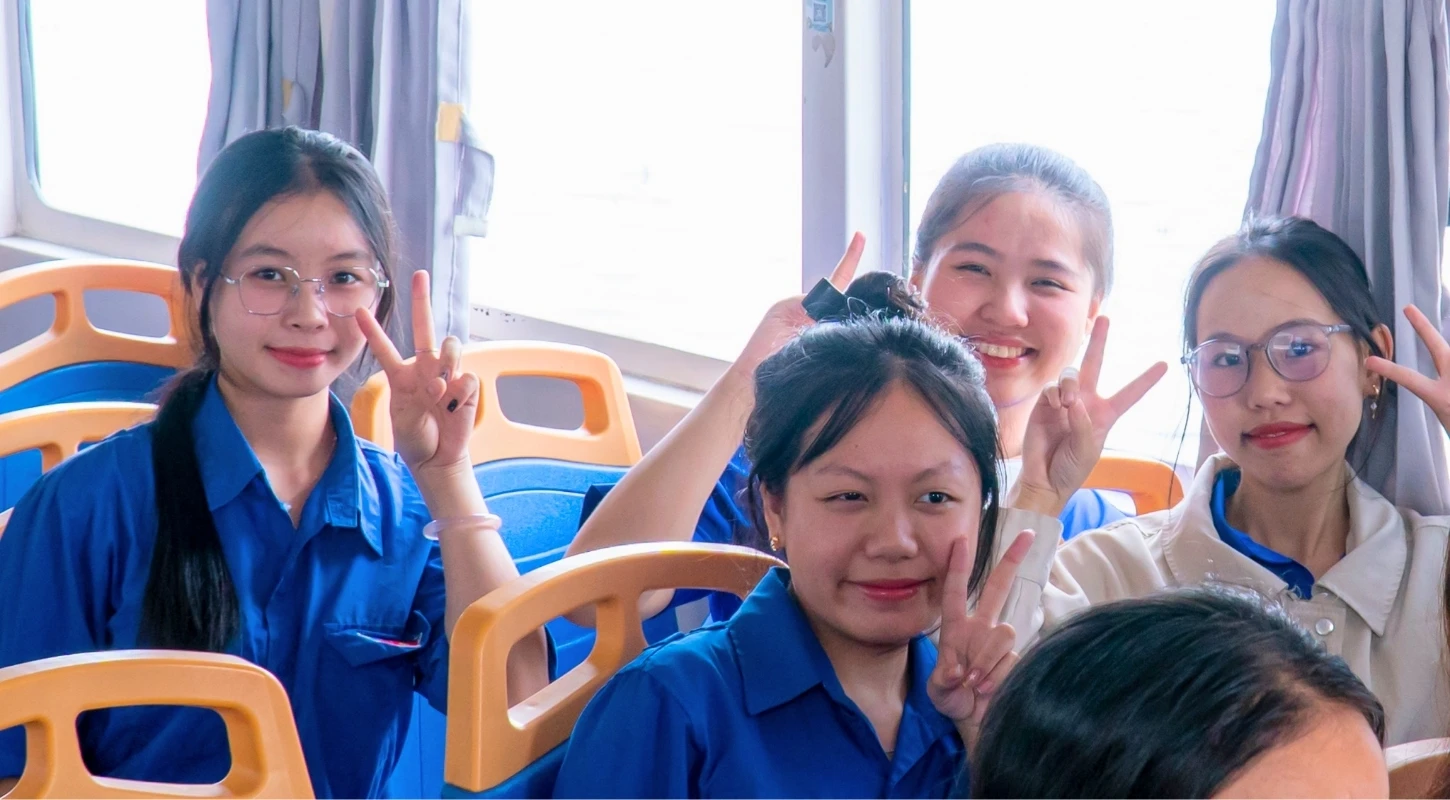 Sinh Viên Du Lịch Đại Việt Thực Tập Thực Tế Tuyến Miền Tây Nam Bộ | Trường Trung Cấp Đại Việt Tp. Hồ Chí Minh