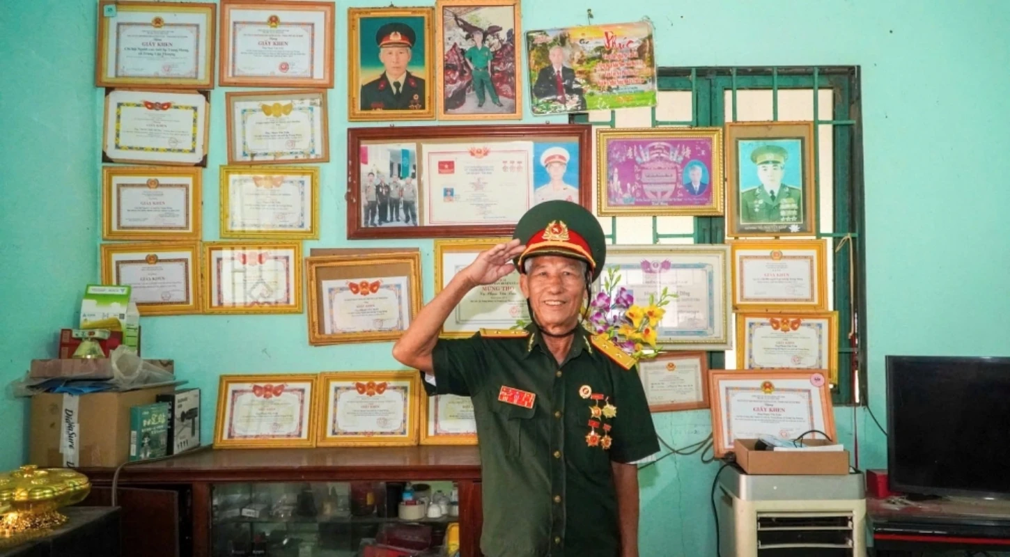 Tri Ân Người Hùng Thầm Lặng – Trường Cao Đẳng Đại Việt Sài Gòn Thăm Hỏi Chiến Sĩ Biệt Động Sài Gòn Trần Thế Dũng | Trường Trung Cấp Đại Việt Tp. Hồ Chí Minh