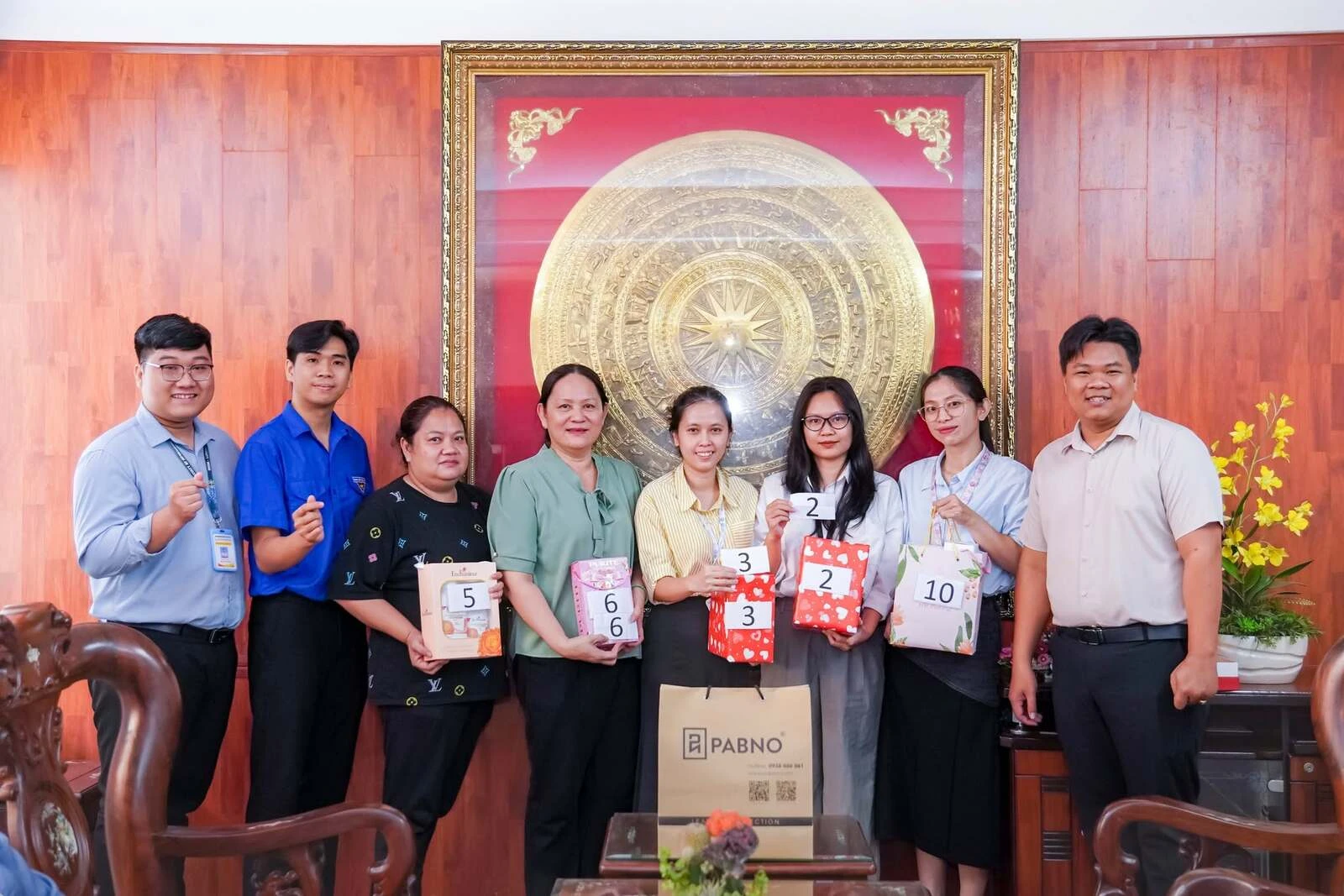 20/10 – TRAO YÊU THƯƠNG, GỬI NGÀN LỜI CHÚC ĐẾN CÁC BÔNG HOA CỦA ĐẠI VIỆT