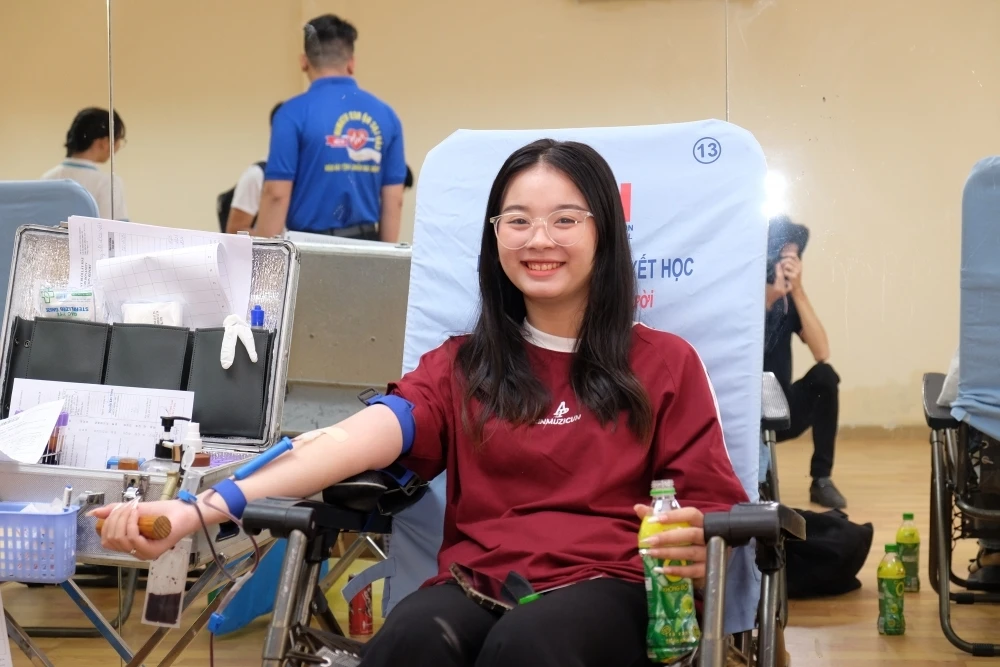 Chủ Nhật Đỏ 2024 tại Trường CĐ Đại Việt Sài Gòn | Hiến máu cứu người