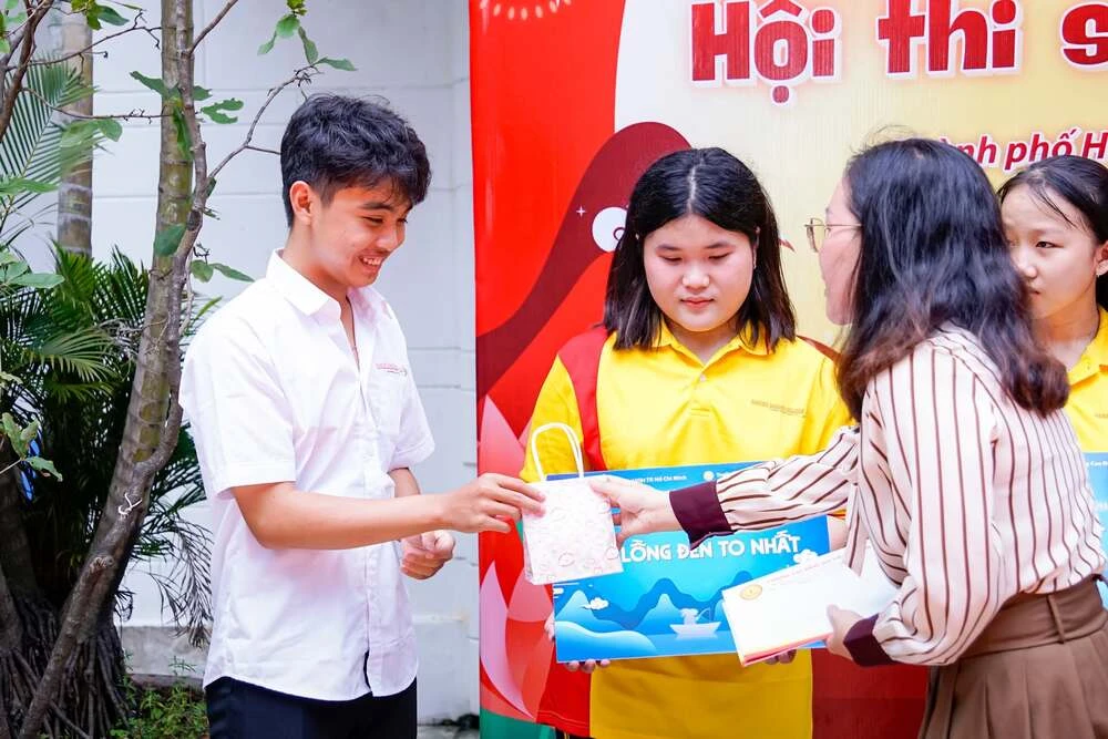 Chúc Mừng Các Team Xuất Sắc Tại Hội Thi Lồng Đèn Trung Thu 2026