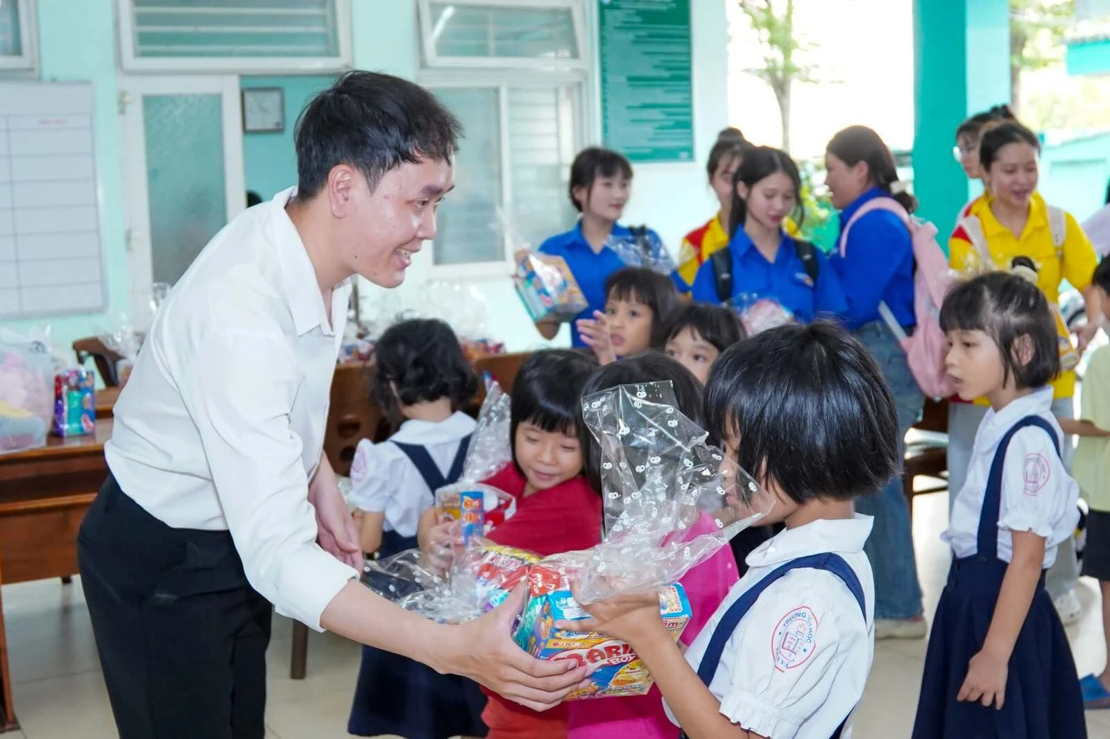 MỘT BUỔI CHIỀU TRUNG THU ẤM ÁP TẠI TAM BÌNH