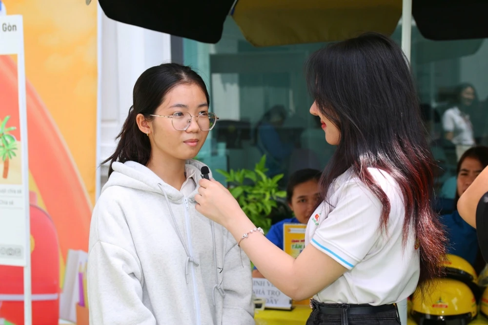 Sinh Viên Có Việc Làm Ngay Từ Giảng Đường | Cam Kết Việc Làm Sau Tốt Nghiệp