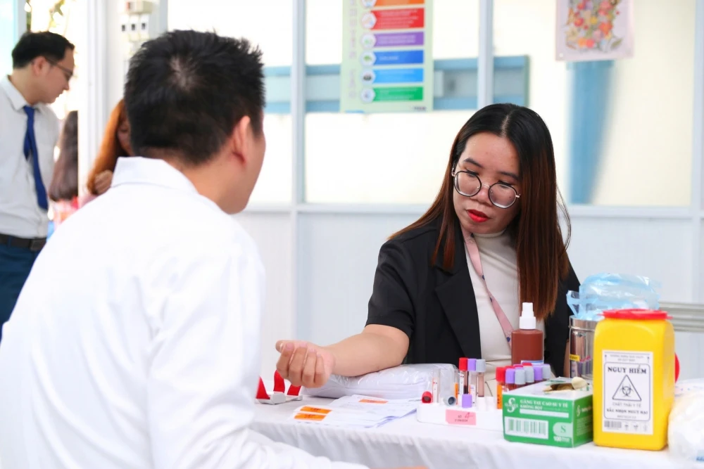 Sức Khỏe Là Sức Mạnh Của Tập Thể | Khám Sức Khỏe Định Kỳ Tại Đại Việt Sài Gòn