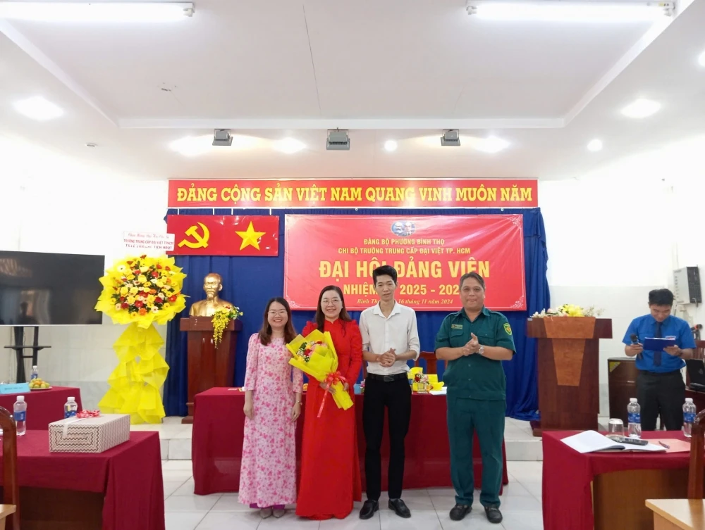 Đại hội Chi bộ Trường Trung cấp Đại Việt TP.HCM nhiệm kỳ 2025 - 2027 thành công tốt đẹp