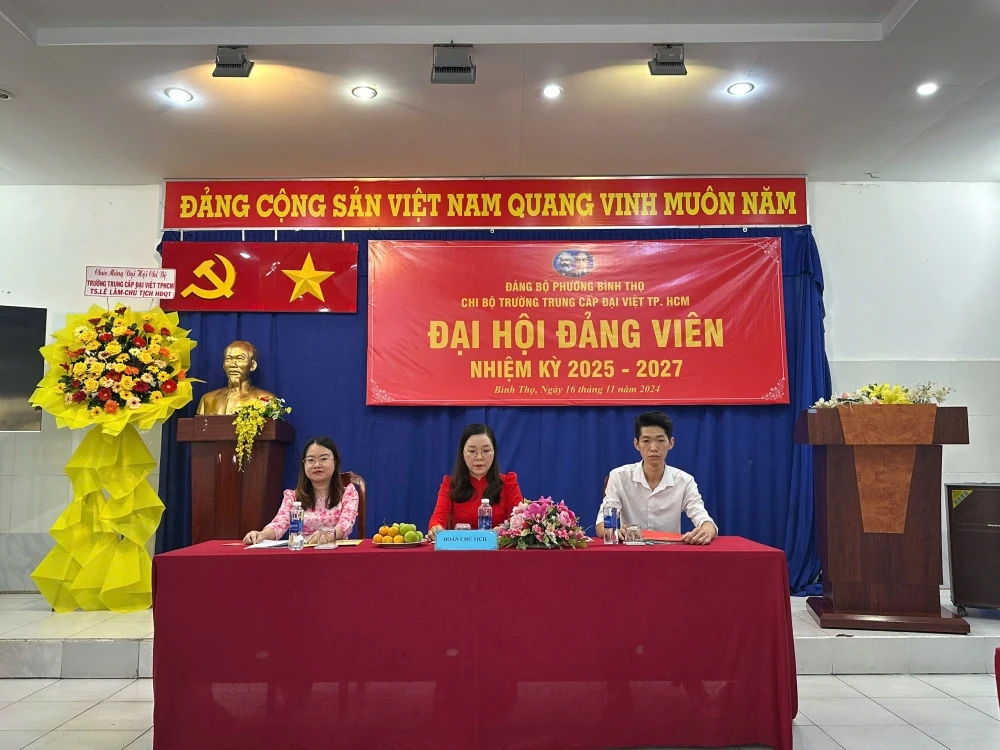 Đại hội Chi bộ Trường Trung cấp Đại Việt TP.HCM nhiệm kỳ 2025 - 2027 thành công tốt đẹp