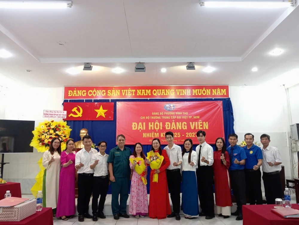 Đại hội Chi bộ Trường Trung cấp Đại Việt TP.HCM nhiệm kỳ 2025 - 2027 thành công tốt đẹp