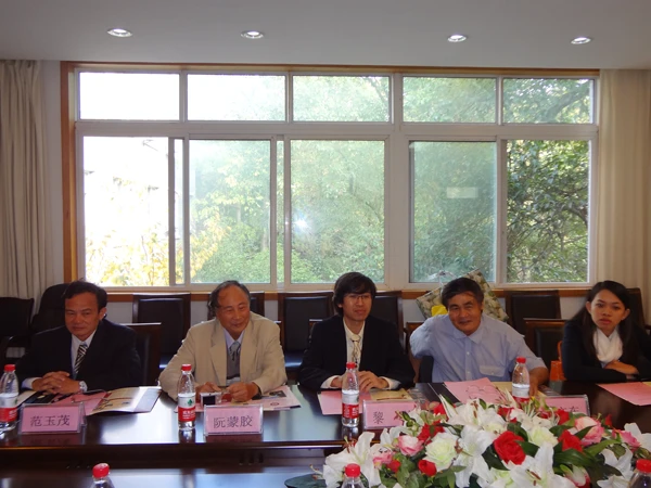 Trường Tc Đại Việt Tp Hcm Chính Thức Thăm Và Làm Việc Với Trường Đại Học Quý Châu